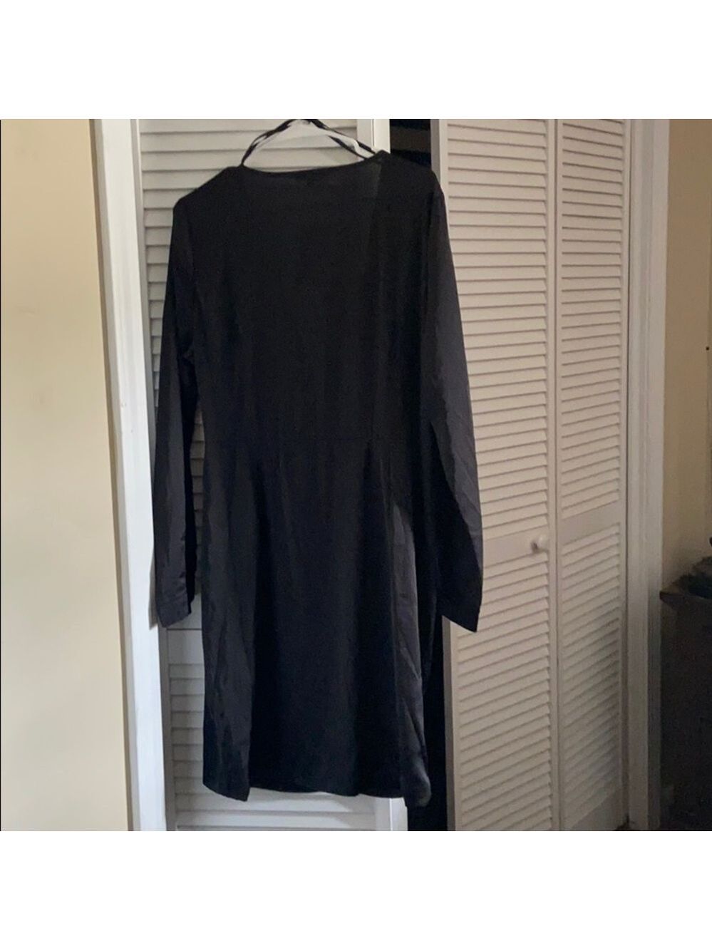 Women dress - Picture 4 of 4